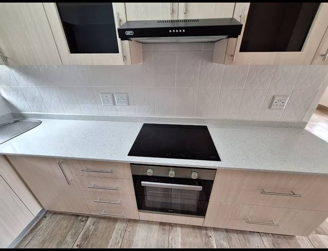 2 BEDROOM TOWNHOUSE FOR SALE IN SHELLY BEACH